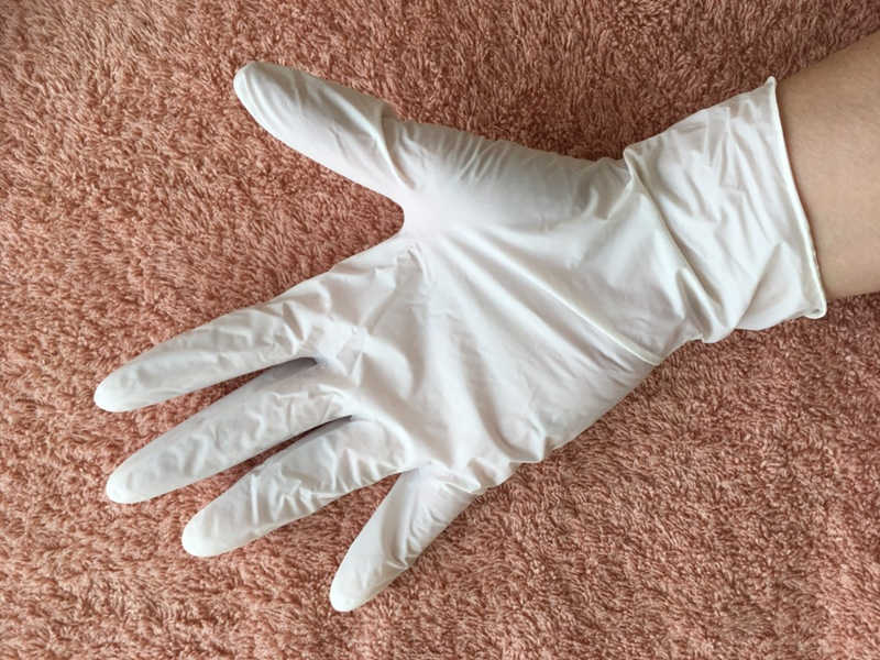 白ゴム手袋
